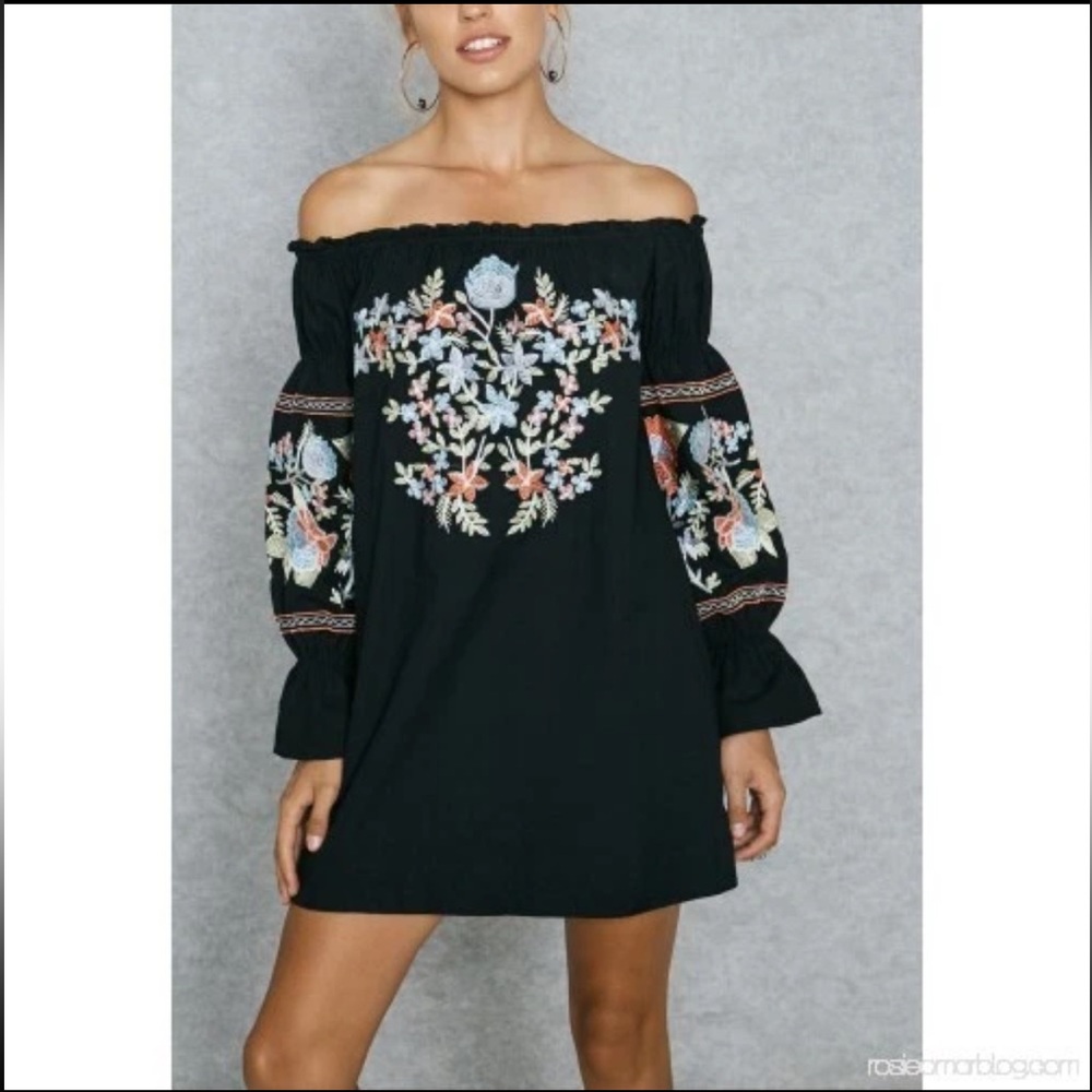 Free People Dress Black Floral Embroidered 3/4 Sleeve Side Pockets Size Small